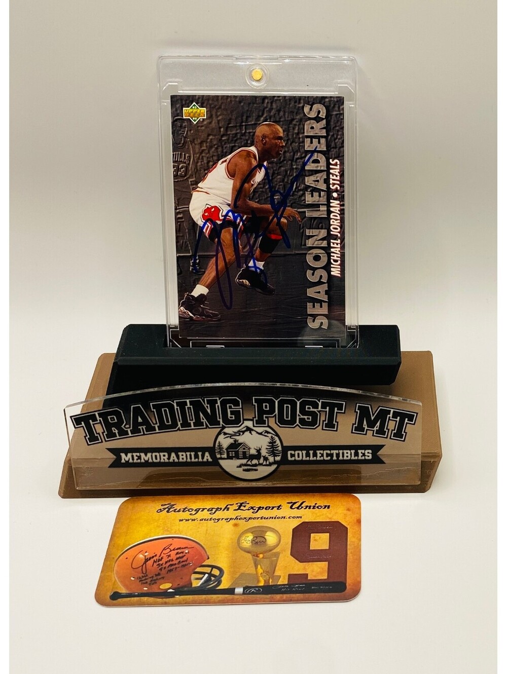 Michael Jordan Signed Card With COA (121128) (Bulls)